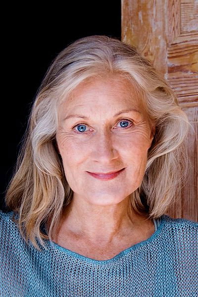 Hedi Kriegeskotte as Hanna (Oma) in Greetings from Mars
