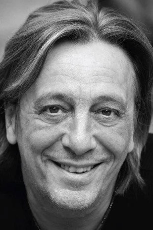 Serge Fiori as Self in Eleven nations for one song