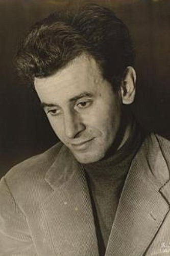 Michel Vitold as Gérard Morel, dit Georges Mirecourt in Malaventure