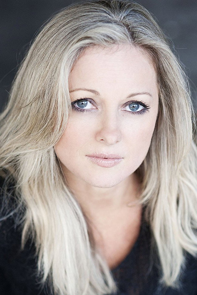 Simone Buchanan as Debbie Lomax in High Country