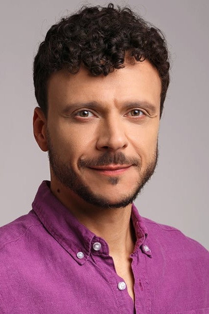 Victor Bittow as Clóvis in O que que é isso?