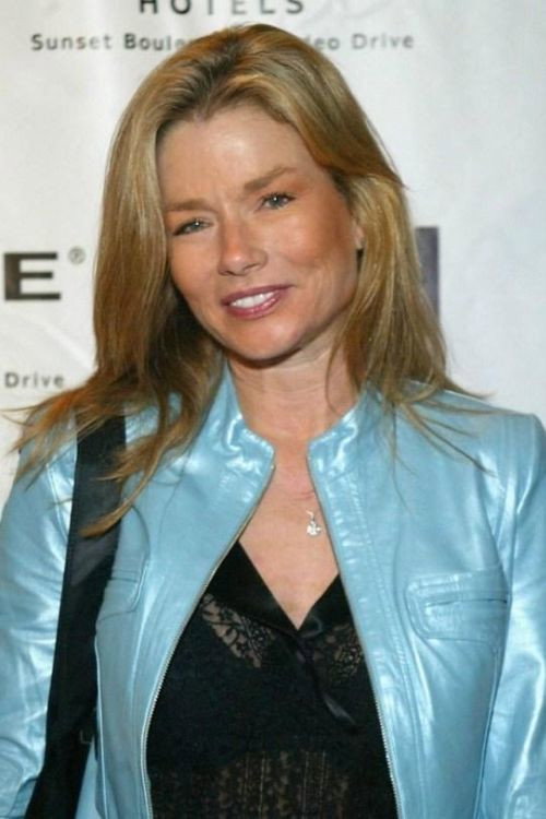 Kimber Sissons as Jennifer Nelson in Sea Hunt