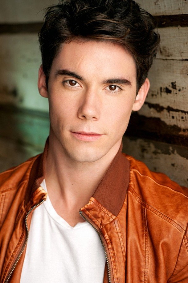 Augustine Hargrave as Elliot in Miller's Girl