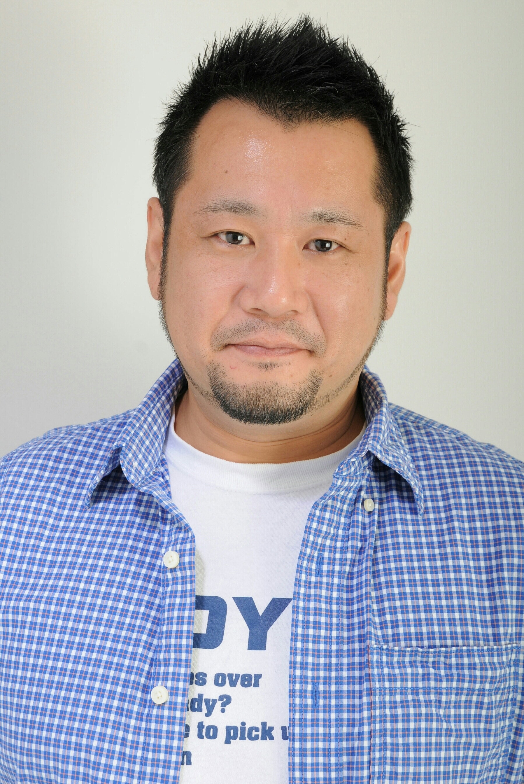 山田浩貴 as Hammer (voice) in Noblesse