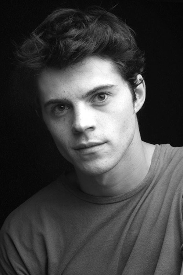 Javier Morgade as Raphael jovel in Aquel