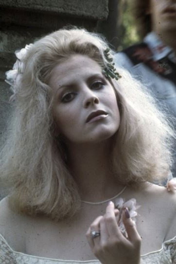 Catharine Burgess as Cindy in Cinderella 2000