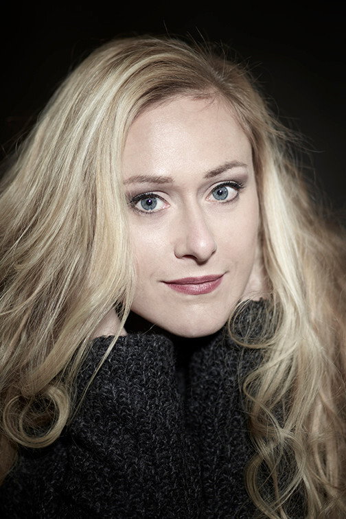 Daisy Van Praet as Delphine Klaerhout in David
