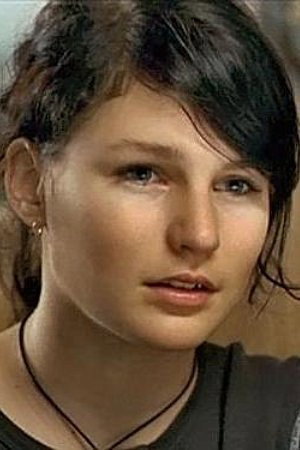 Sara Langebæk Gaarmann as Lulu in Island of Lost Souls