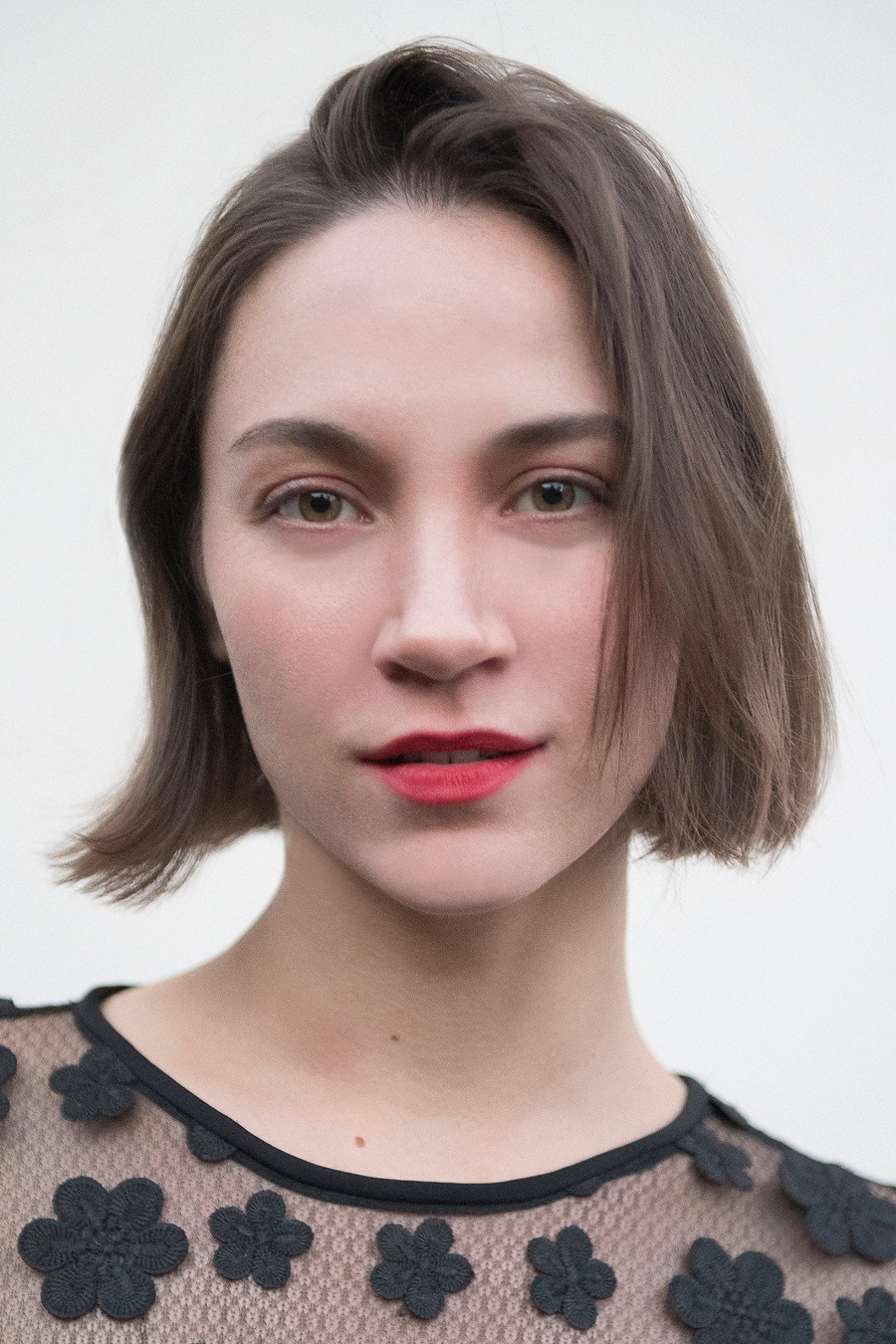 Sydney Lemmon as Lauren Bessette in Love Story