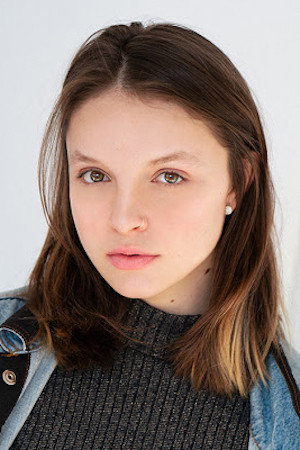 Willia Ferland-Tanguay as Maya in The Sound of Trees