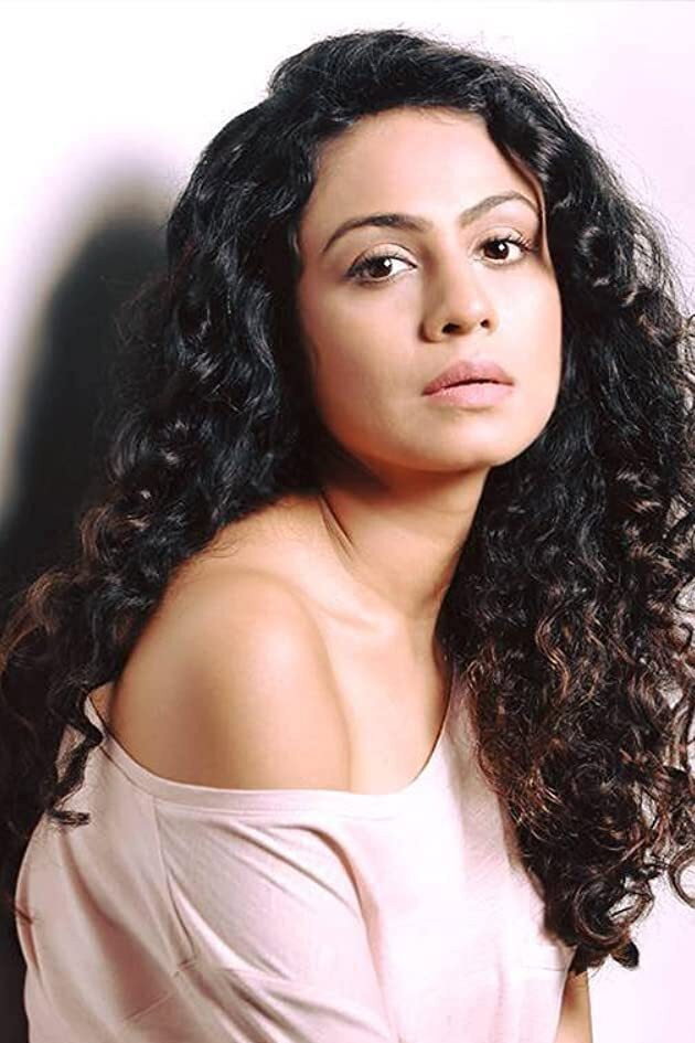 Manasi Parekh as Neha Kashyap in Uri: The Surgical Strike