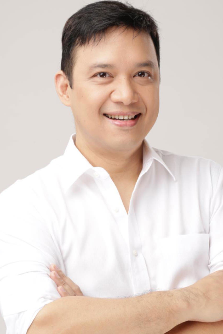 Richard Reynoso as Niño in Kung Tayo'y Magkakalayo