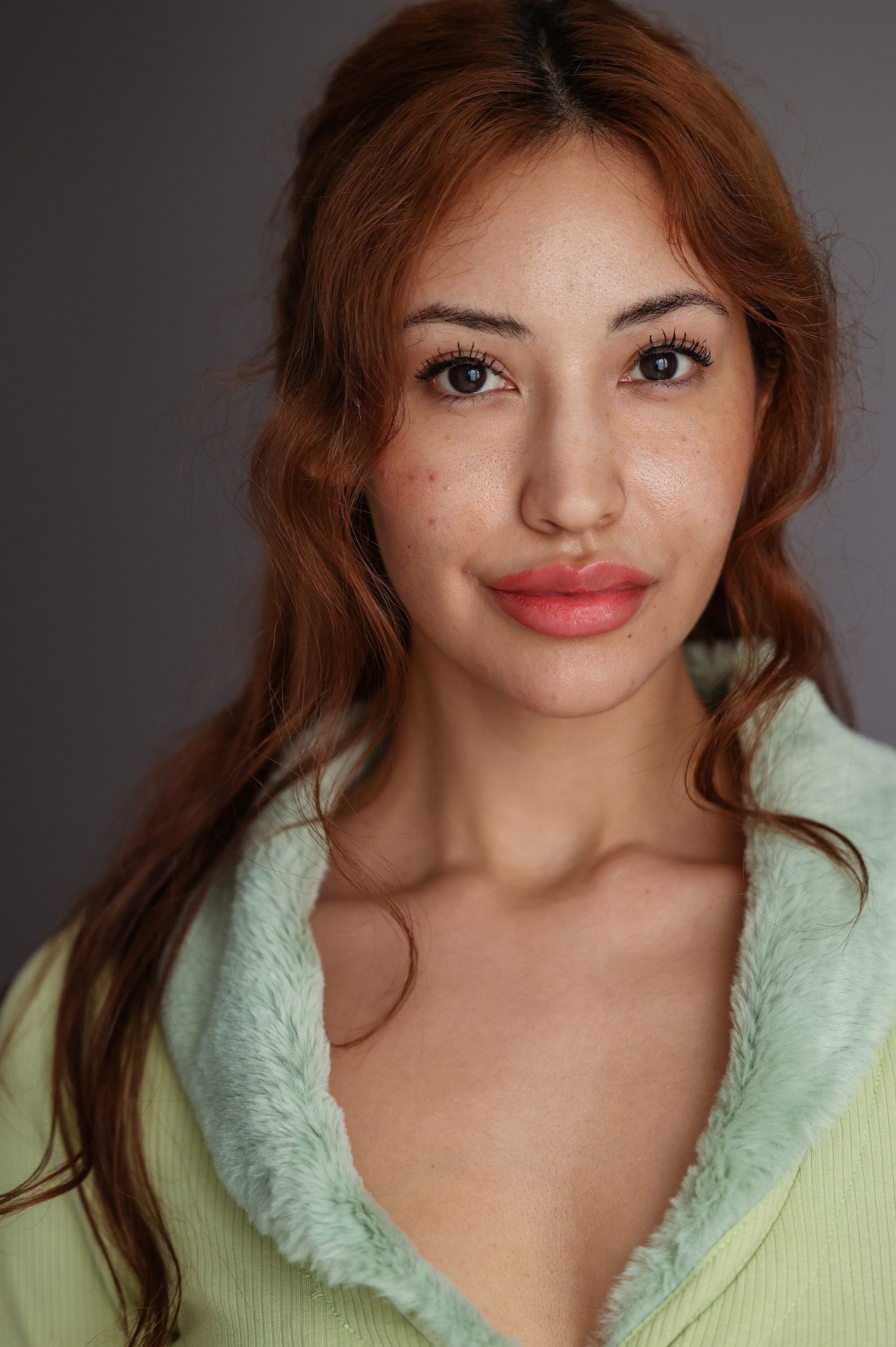 Amanda Jolie as Mo in La Familia
