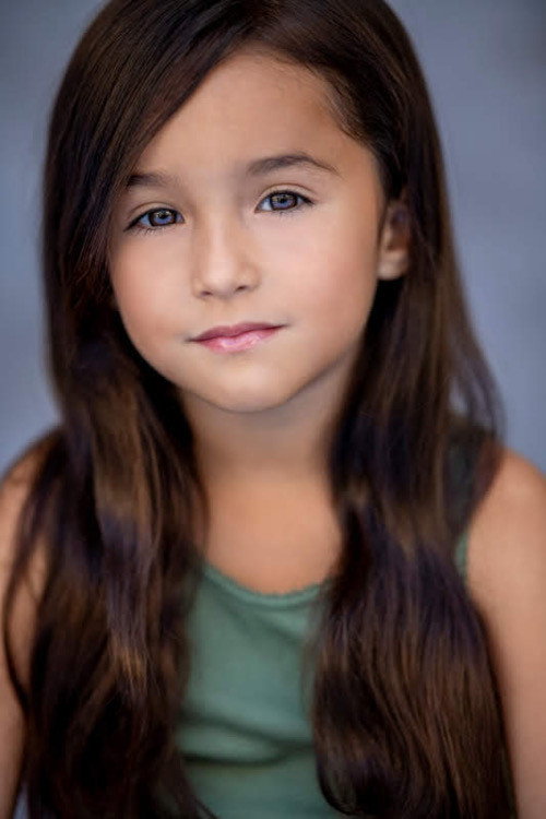 Calliah Sophie Estrada as Young Sunny in Sea Legs
