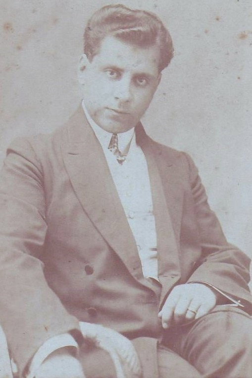 Ernesto Sabbatini as Il conte Vernowski in Return, Most Beloved