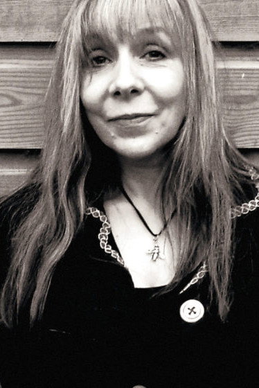 Charlie Dore as Susan Barrington in The Ploughman's Lunch