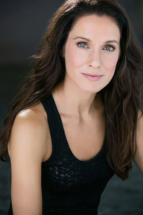 Erin Beute as Brooke in Steppe