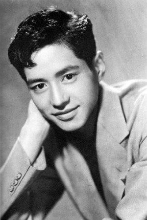 田浦正巳 as Jiro Sakurai in Every Wife Cannot Stand Still