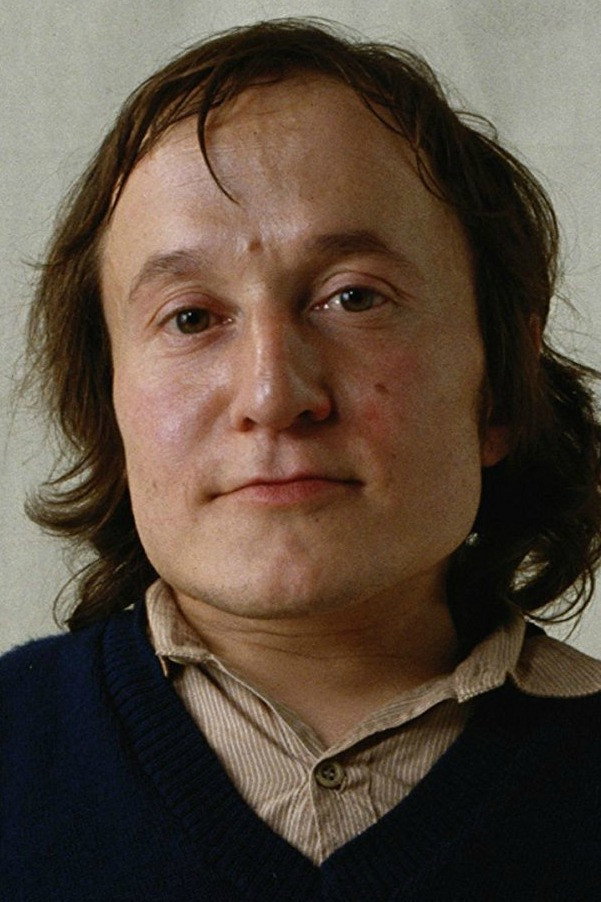 David Rappaport as Simon McKay in The Wizard