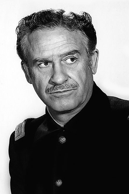 Frank Wilcox as Elias P. Stevens in The Mysterious Desperado