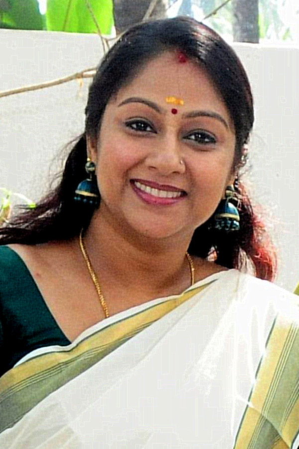 Chippy as Indu in Mungarina Minchu