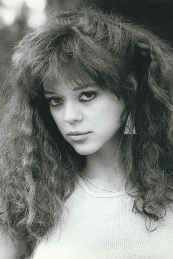 Deborah Richter as Heidi in Hot Moves