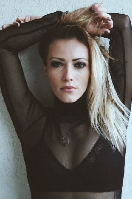 Anna Cyzon as Kate in Nexus