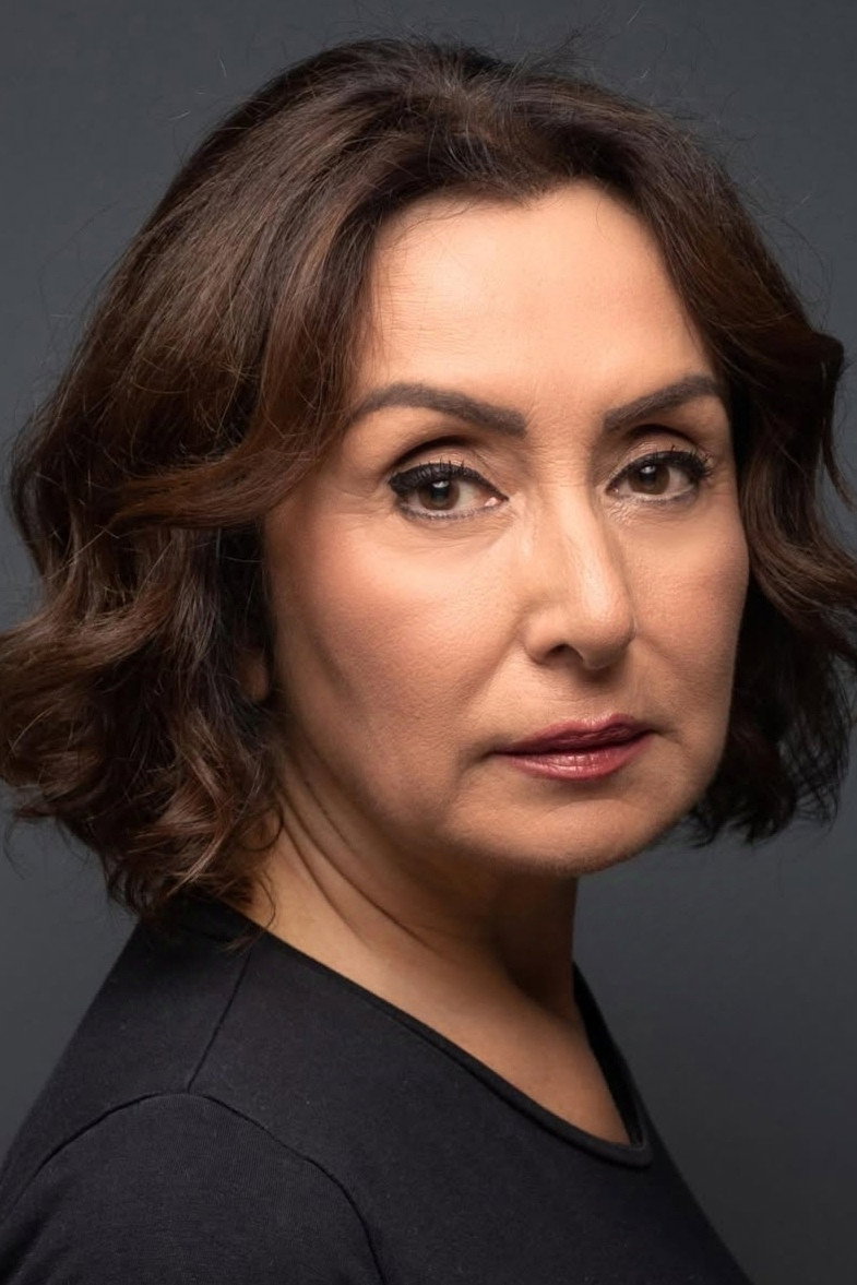 Nükhet Akkaya as Kadriye Öğretmen in Life Science