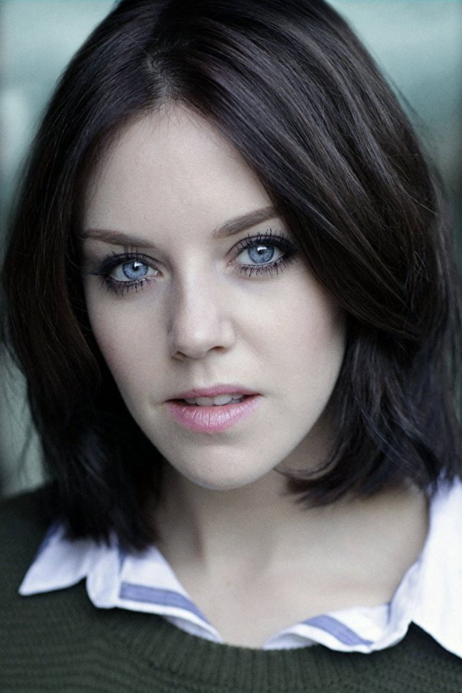 Chloe-May Cuthill as Gemma in A Reason to Leave