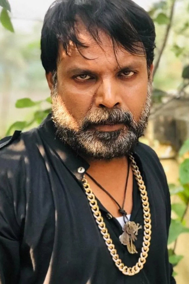 Shoaib Monir as Gate keeper in Boishakhi Hawa