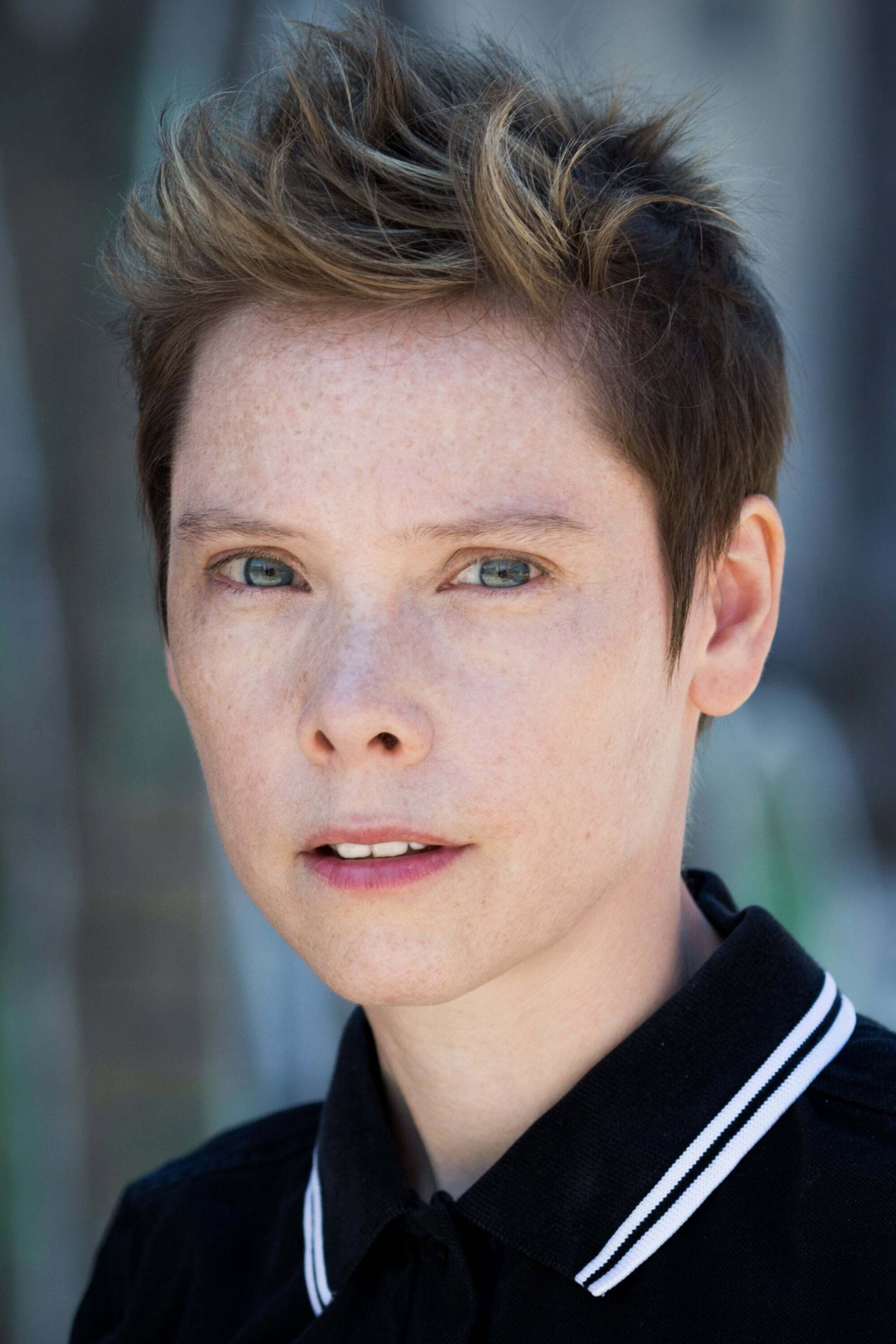 Abigail Savage as Short-Haired Woman in Time Out of Mind