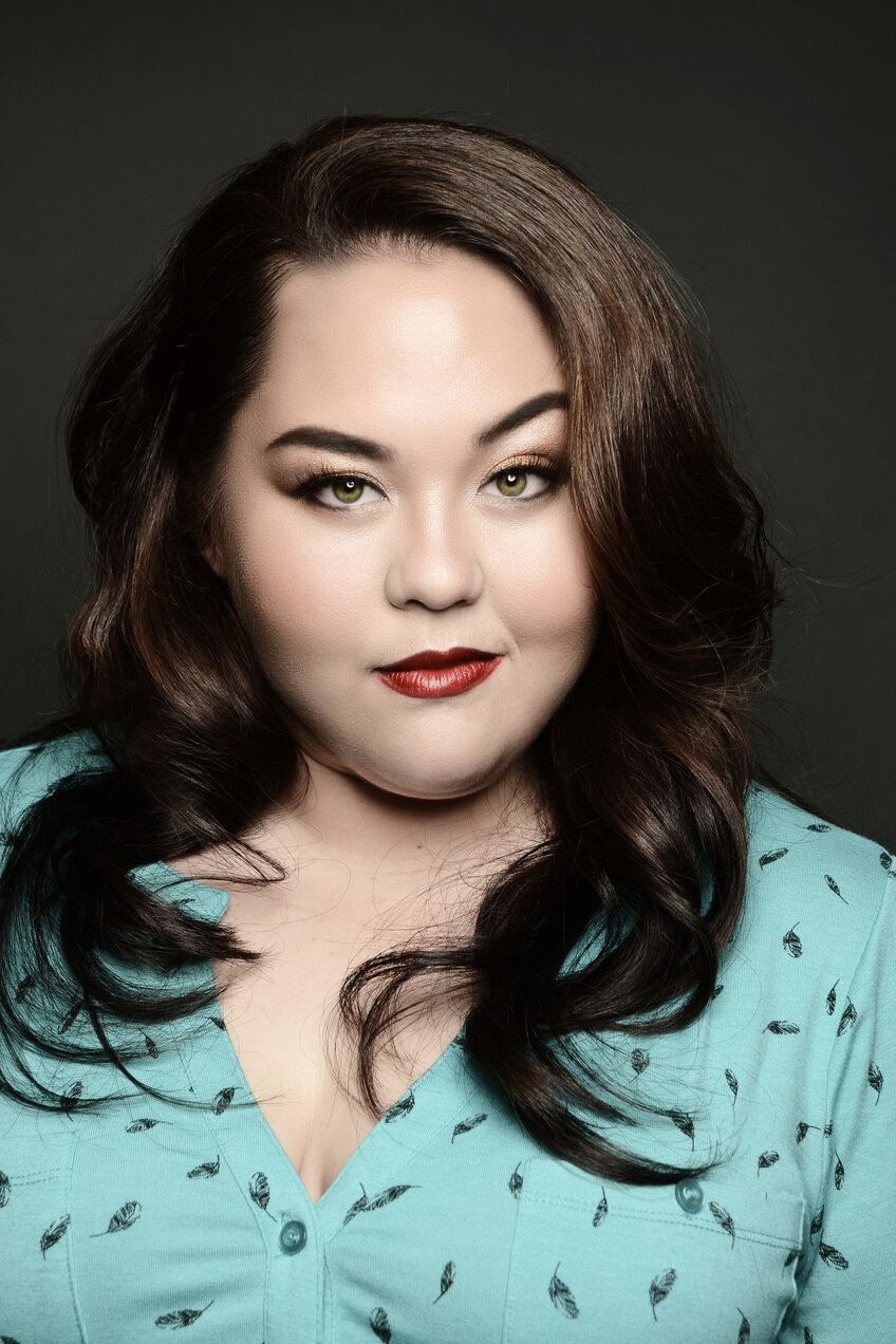 Jolene Purdy as Molly in Do Not Disturb