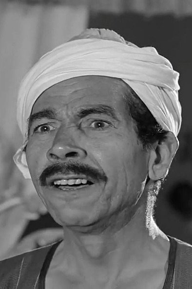عبد الغني النجدي as سيد in For Whom The Sun Rises