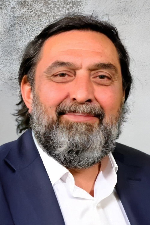 Ahmet Yenilmez as Çelebi Usta in The Patriots