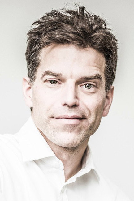 Johannes Brandrup as Gesù in St. Peter