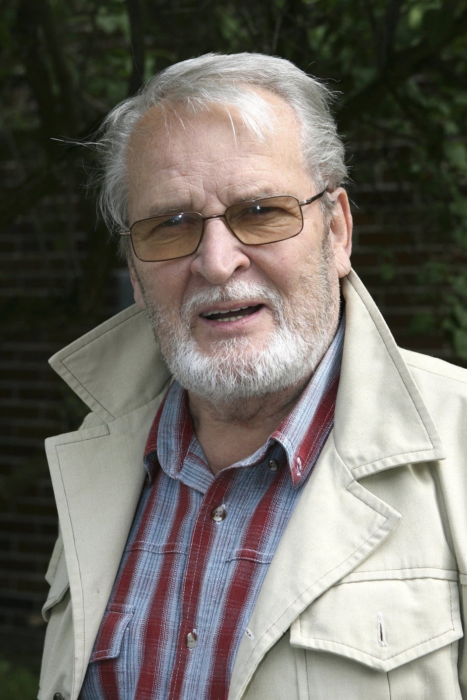 Vladimír Brabec as Educator of an orphanage in Cubs Trainers