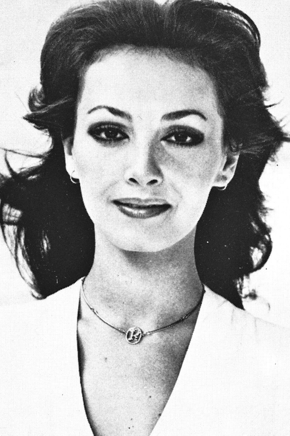 Maria Rosaria Omaggio as Leona Satti in Edera