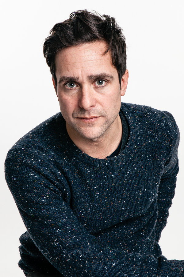 Alexander Pschill as Leo Benedict in Janus