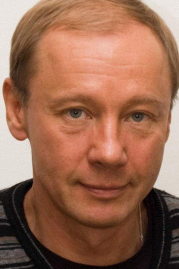 Андрей Ташков as Павел Аркадьевич Бешметьев (главная роль, адвокат) in Murder at Cloister Ponds