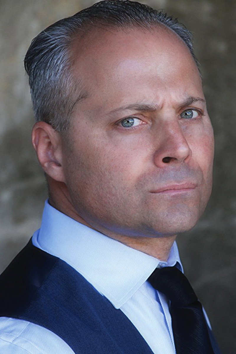 Jerry Della Salla as Paul Manetta in Personal Sergeant
