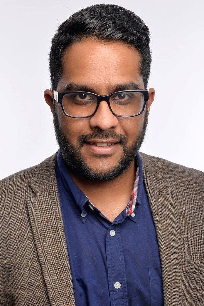 Eshaan Akbar as Self - Comedian in When TV Animals Go Horribly Wrong