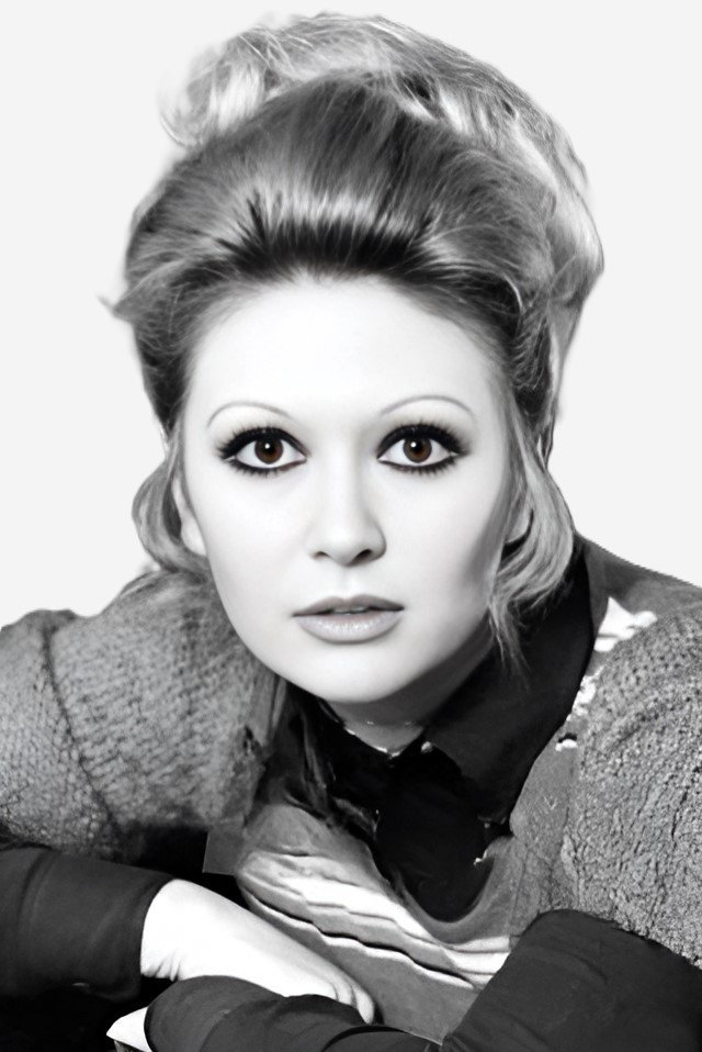 Paola Quattrini as Rosalba Galluzzo in L'ammazzatina
