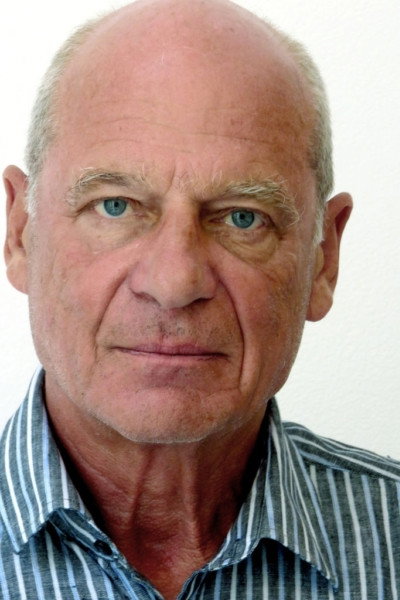 Rüdiger Kuhlbrodt as Paul Heiland in Die Heiland: Wir sind Anwalt