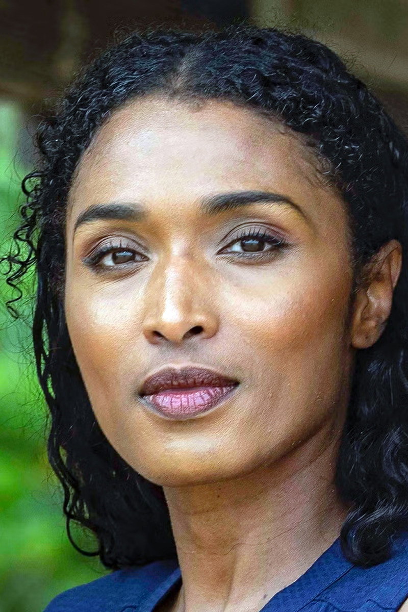 Sara Martins as Kif Kif in Malone
