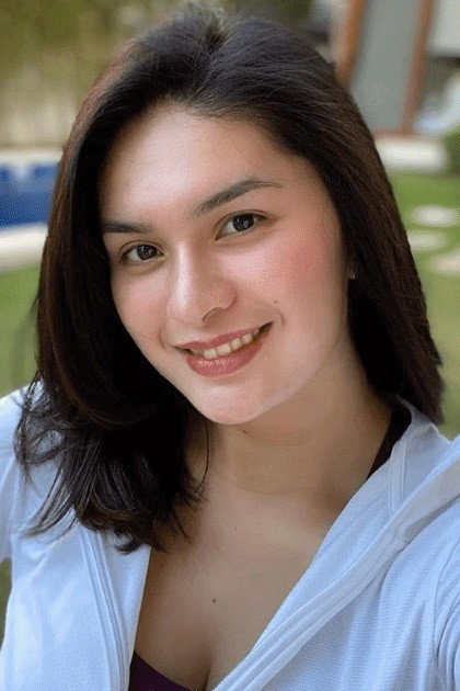 Pauleen Luna as Clarissa / Cristina in Agos