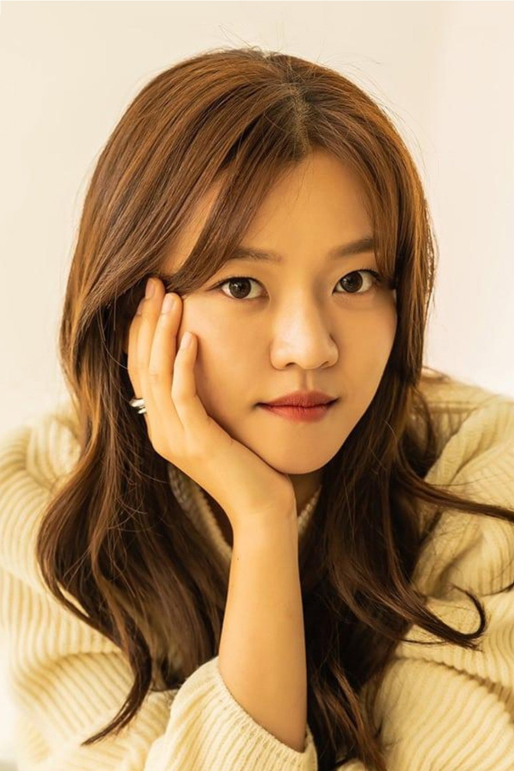 고아성 as Yoon Na-Young in Life on Mars