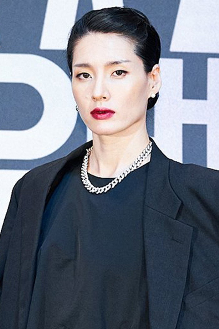 모니카 as Self - Spain in The Black Box on Earth