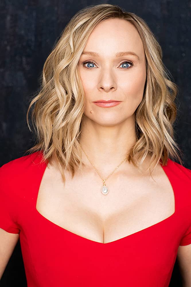 Paula Lindberg as Roxanne in Candid About Love