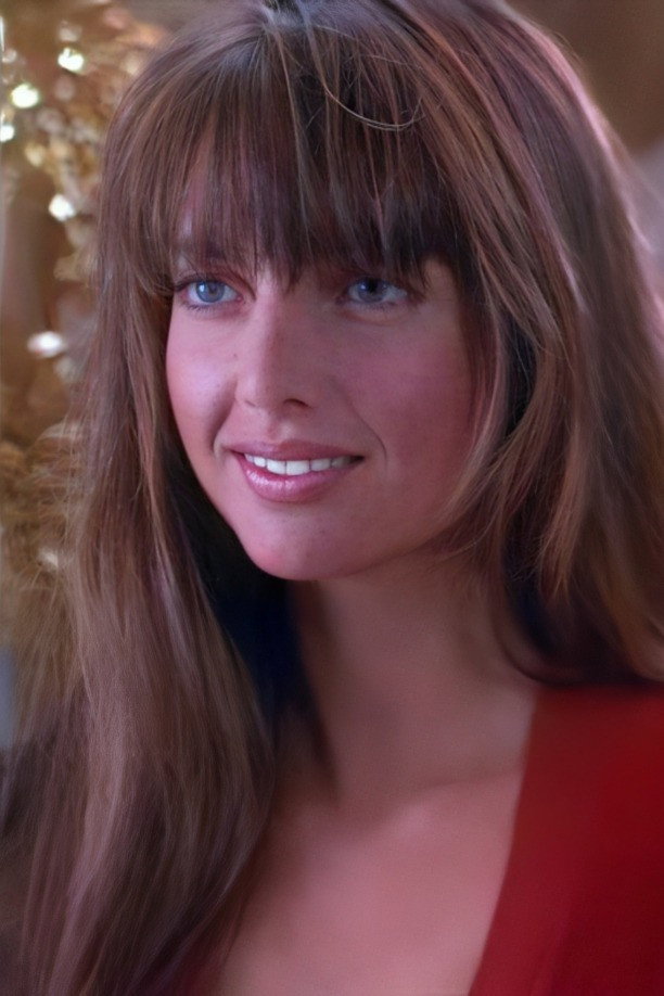 Nicolette Scorsese as Suzy in Girls in Prison