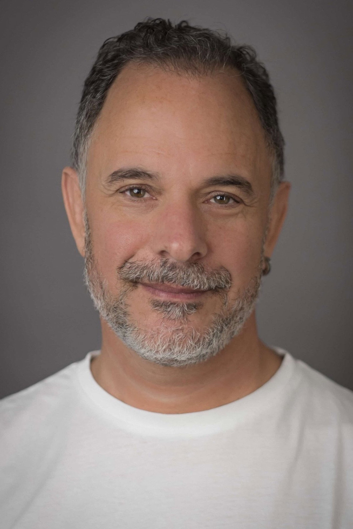 João Pedreiro as Pai in Edmundo